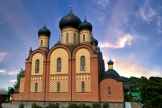 Etwas nrdlich des Peipussees befindet sich das einzige orthodoxe Nonnenkloster Estlands; es steht Besuchern offen. Etwa 100 Schwestern leben und wirtschaften hier autark