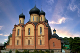 Etwas nrdlich des Peipussees befindet sich das einzige orthodoxe Nonnenkloster Estlands; es steht Besuchern offen. Etwa 100 Schwestern leben und wirtschaften hier autark