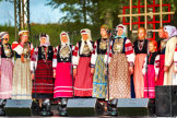 Die Setus sind ein kleines Volk im Sdosten Estlands mit eigener Kultur und Dialekt. Der traditionelle Gesang der Setus, der "Seto leelo", steht auf der UNESCO-Liste des immatriellen Kulturerbes der Menschheit.